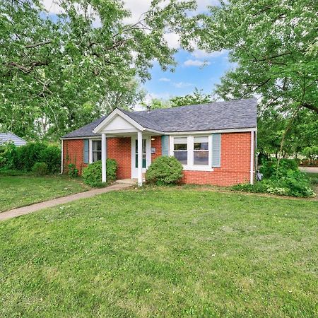 Mid-Century Brick Bungalow Home Evansville Esterno foto