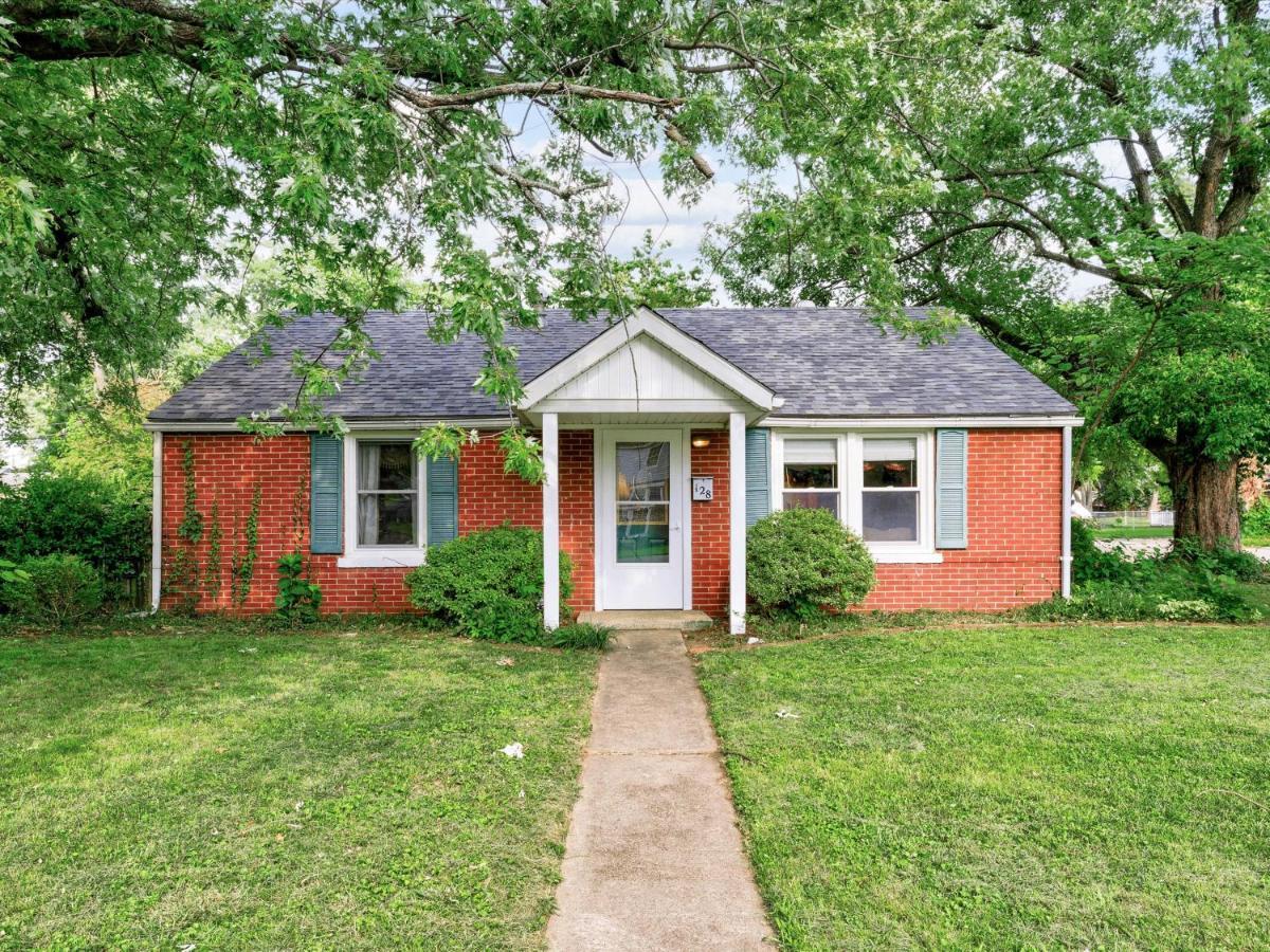 Mid-Century Brick Bungalow Home Evansville Esterno foto